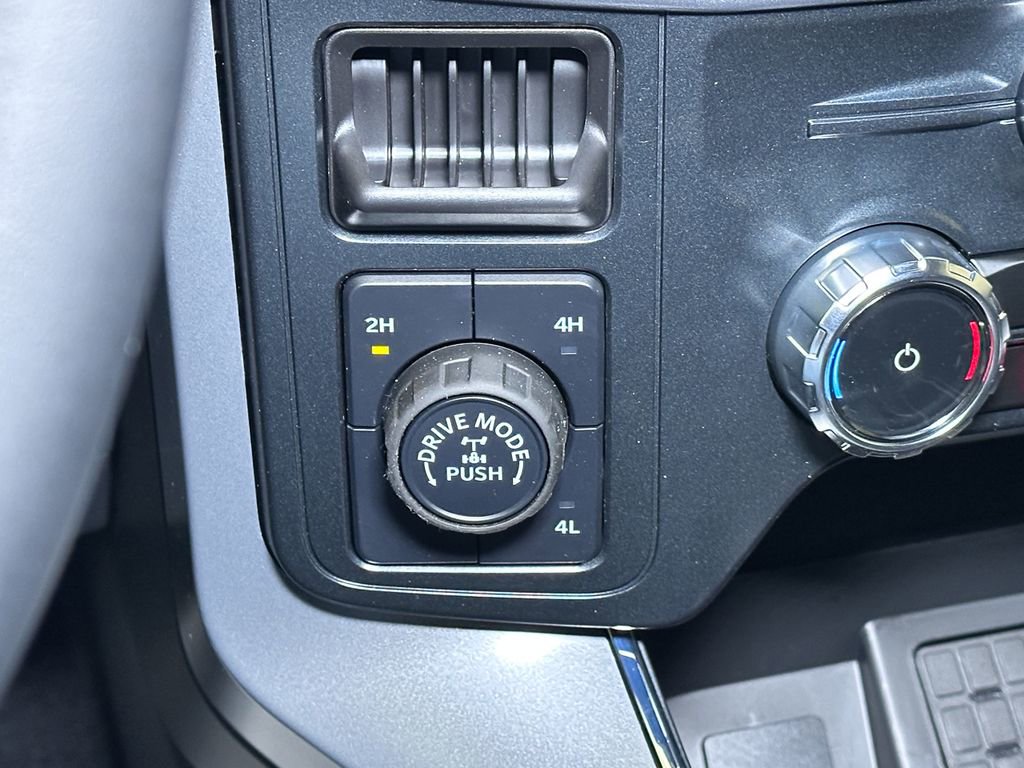 New 2025 Ford F150 XLT w/ Equipment Group 302A MID image 29