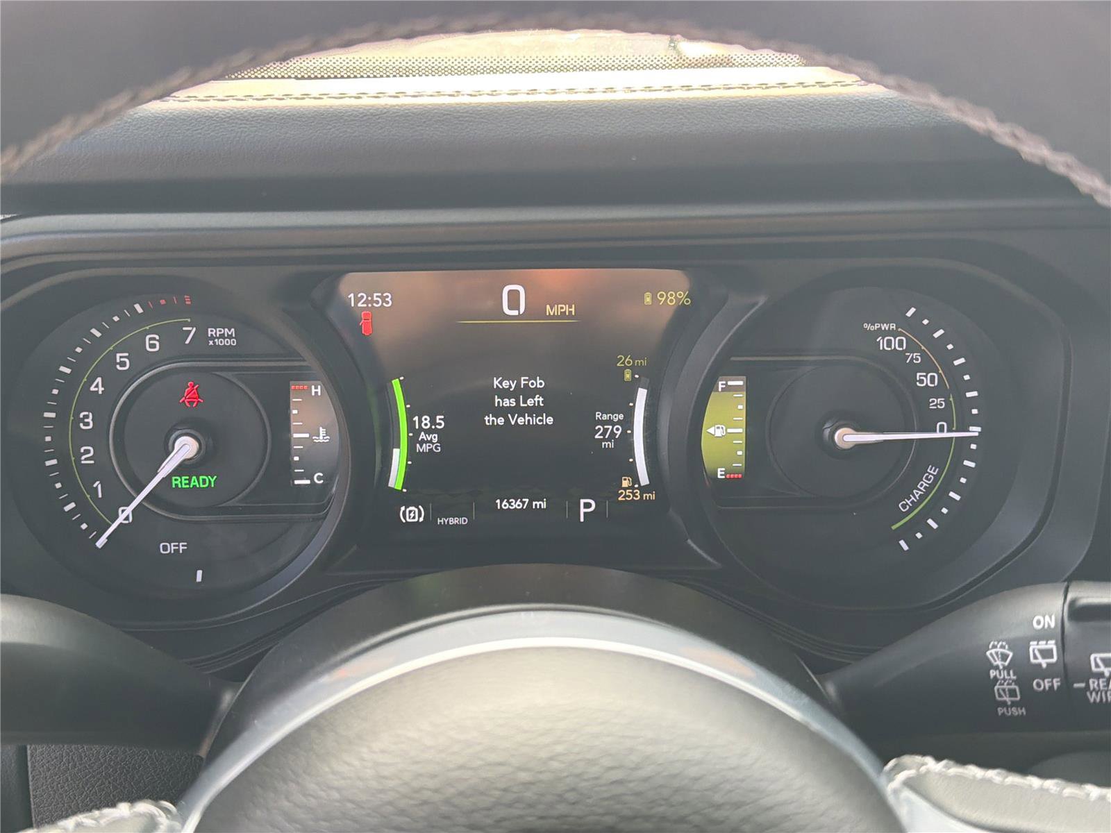 Used 2025 Jeep Wrangler Sahara w/ Safety Group image 28