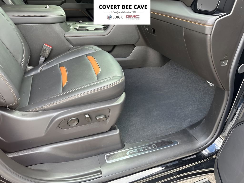 Used 2024 GMC Sierra 2500 AT4 w/ AT4 Premium Plus Package image 17