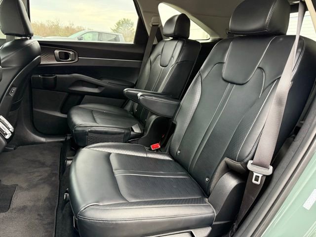 Used 2025 Kia Sorento EX image 24