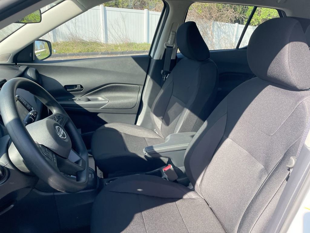 New 2025 Nissan Kicks Play S image 20