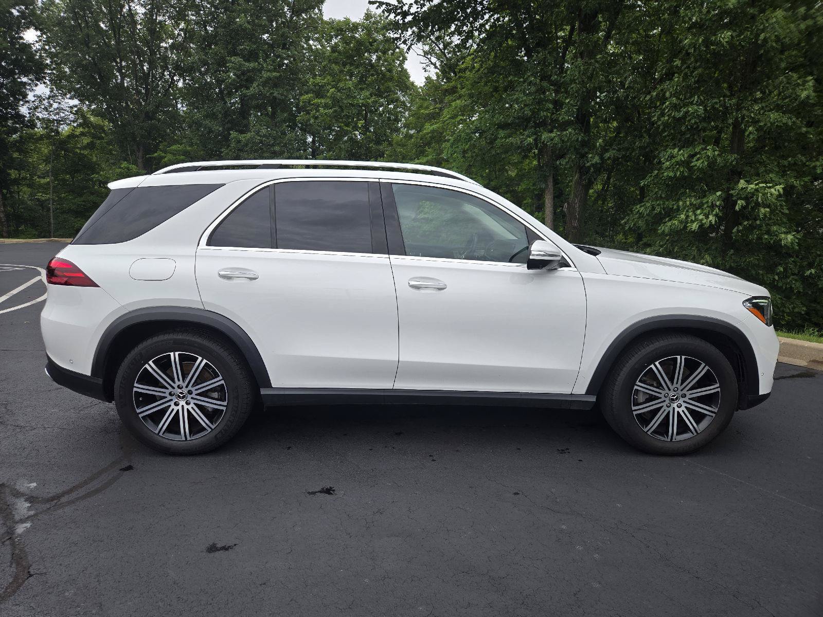 Used 2024 Mercedes-Benz GLE 450 4MATIC image 2