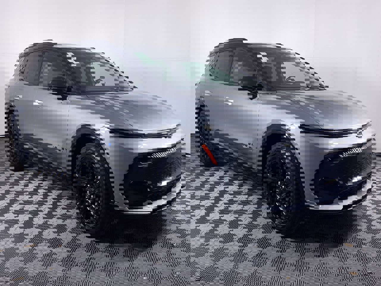 Used 2024 Chevrolet Equinox EV RS image 18