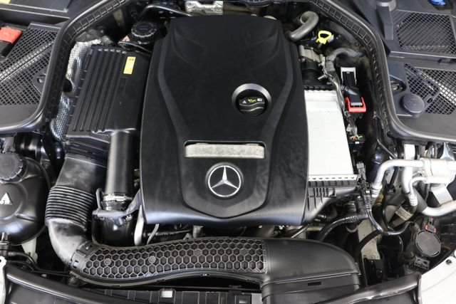 Used 2015 Mercedes-Benz C 300 4MATIC Sedan image 23