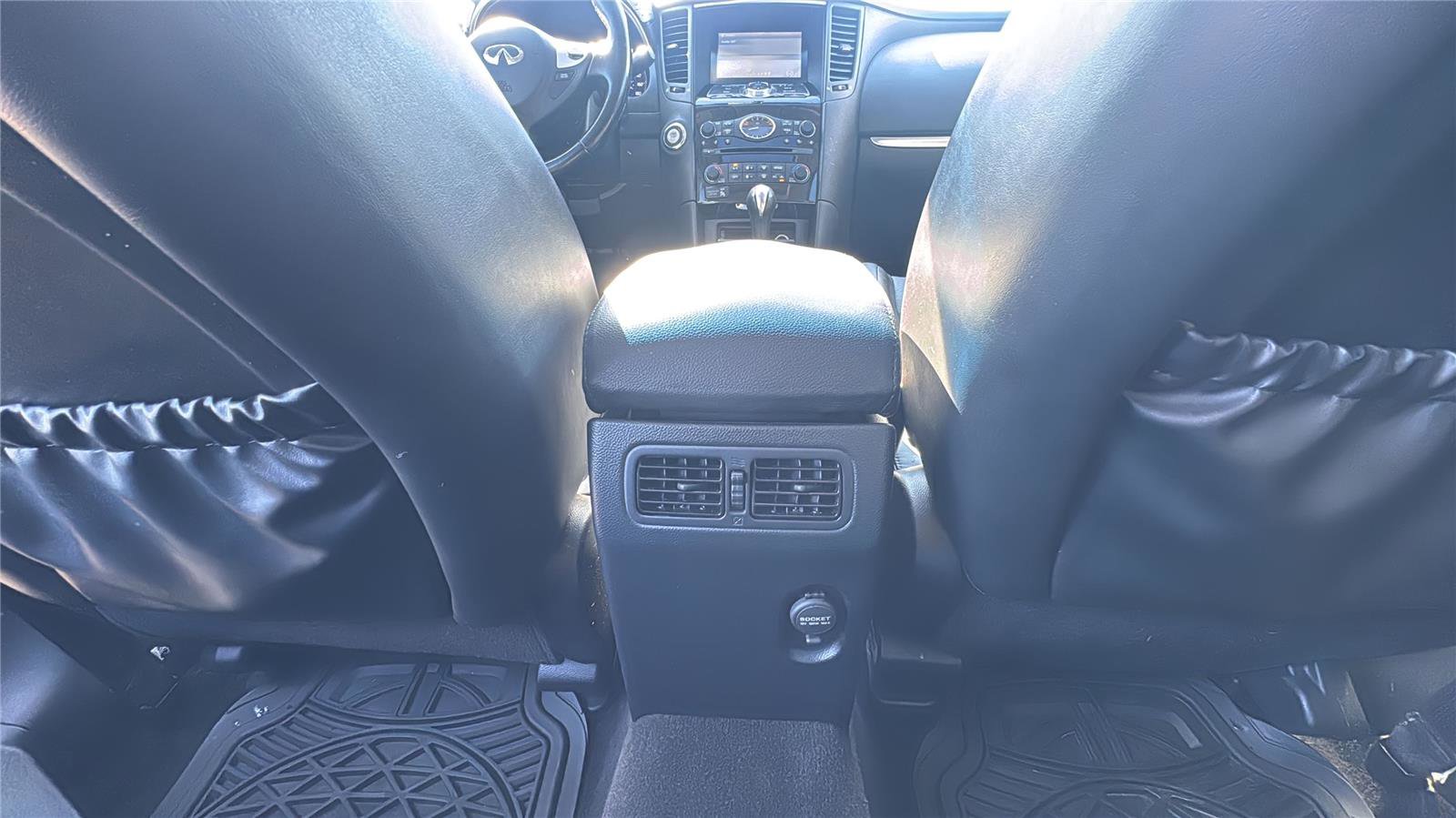 Used 2017 INFINITI QX70 AWD image 23