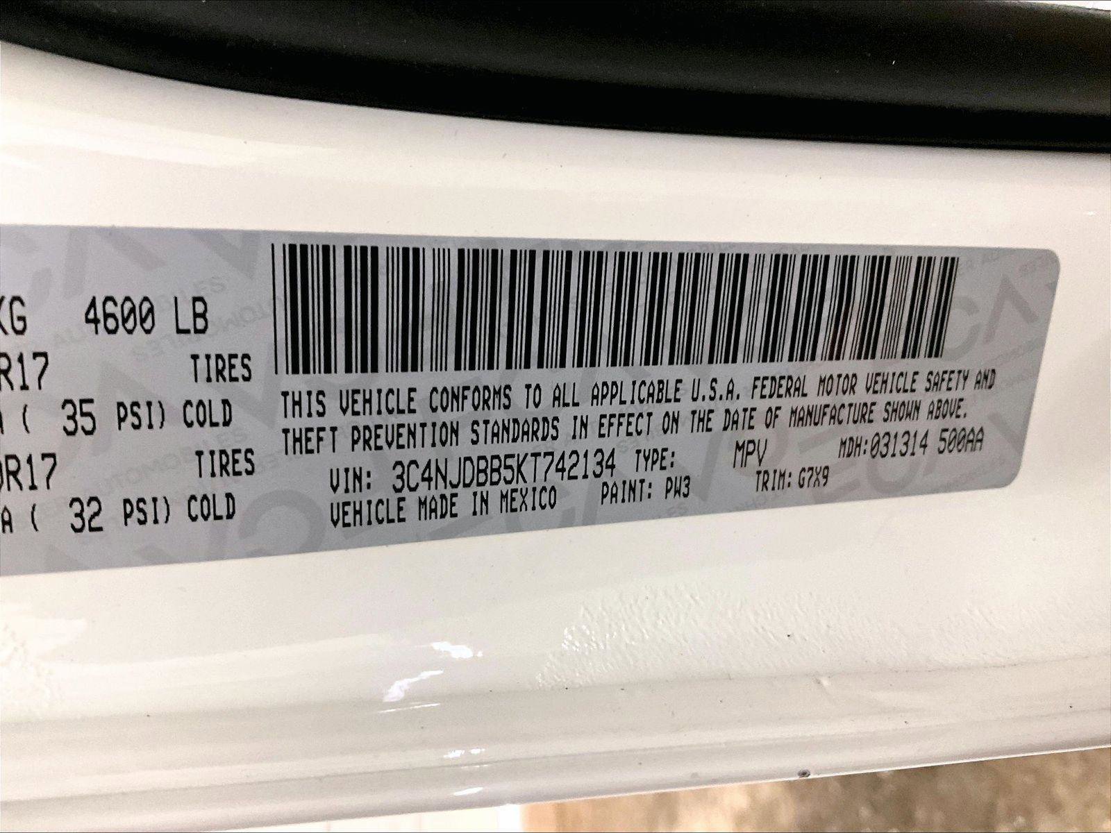 Used 2019 Jeep Compass Latitude w/ Cold Weather Group image 32