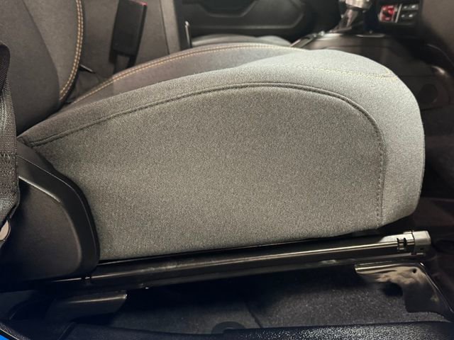 Used 2024 Jeep Wrangler Willys image 39