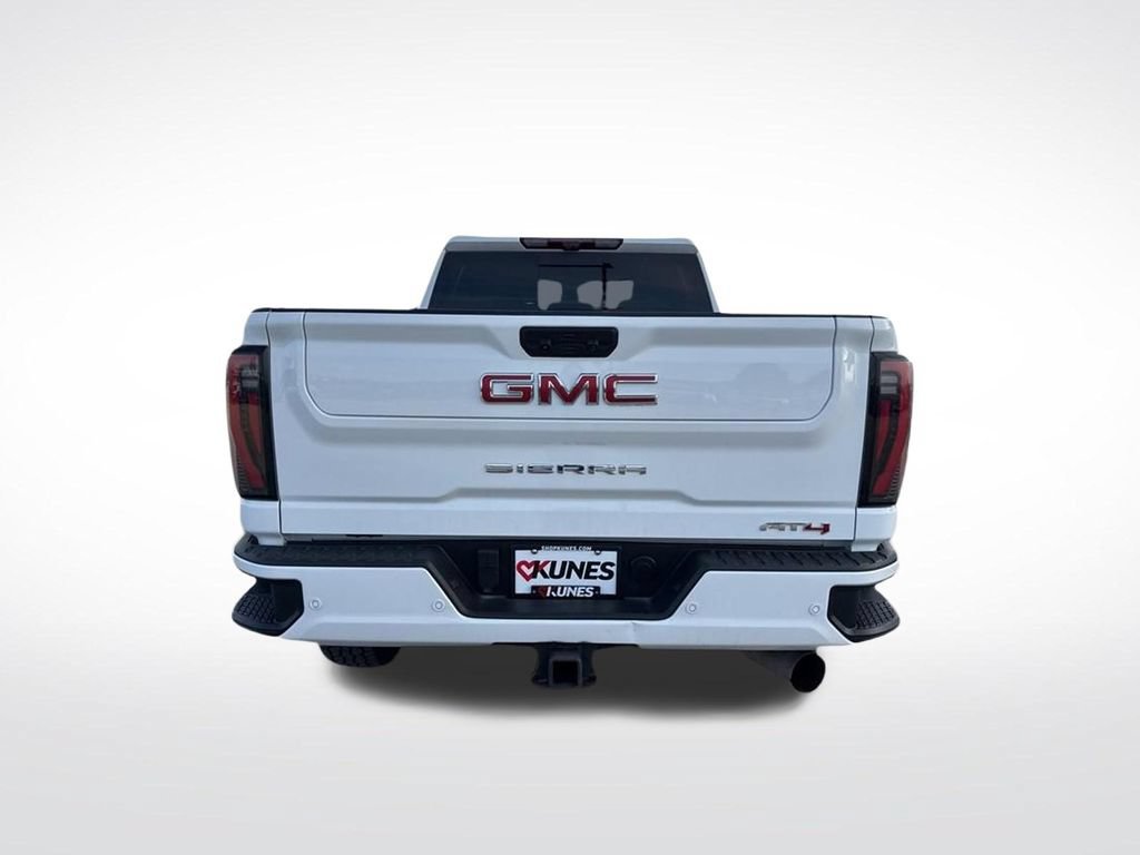Used 2024 GMC Sierra 2500 AT4 w/ AT4 Premium Plus Package AWD/4WD image 14