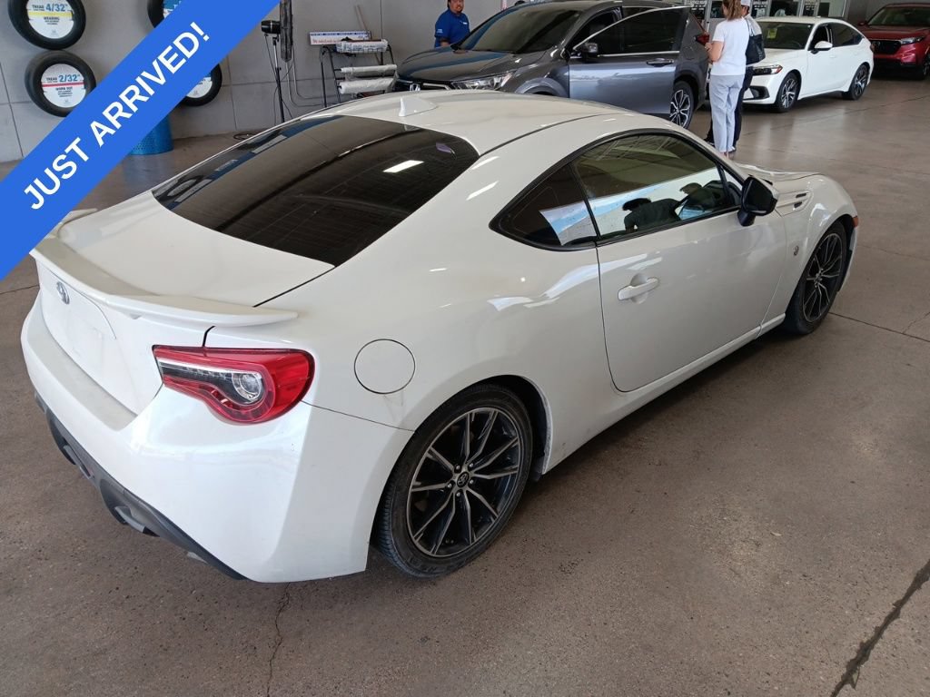 Used 2019 Toyota 86 RWD image 3