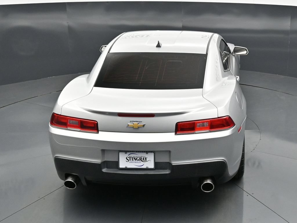 Used 2015 Chevrolet Camaro LT RWD image 23