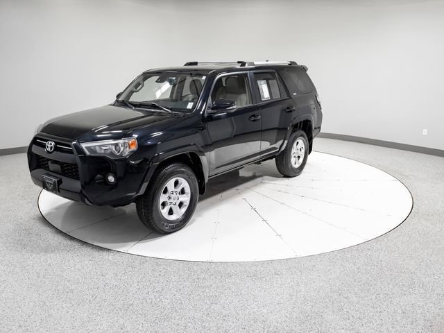 Used 2022 Toyota 4Runner SR5 Premium w/ Moonroof Package AWD/4WD image 37