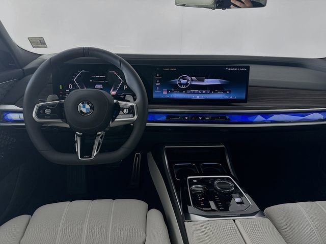 Used 2026 BMW 740i xDrive w/ Executive Package AWD/4WD image 22