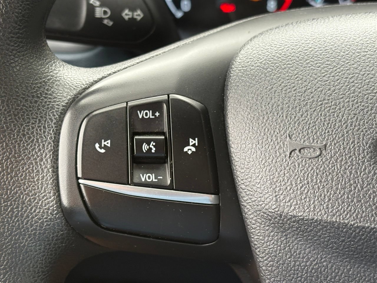 Used 2022 Ford Maverick XL FWD image 16
