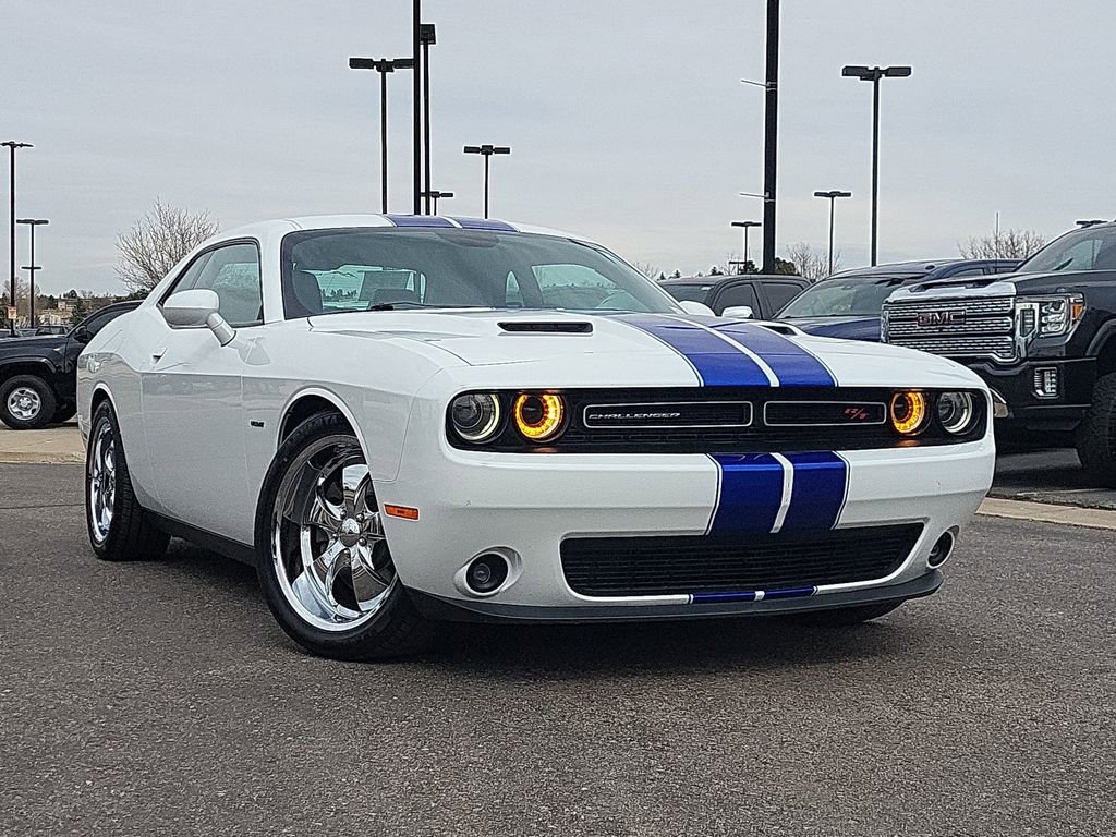 Used 2015 Dodge Challenger R/T Plus RWD image 2