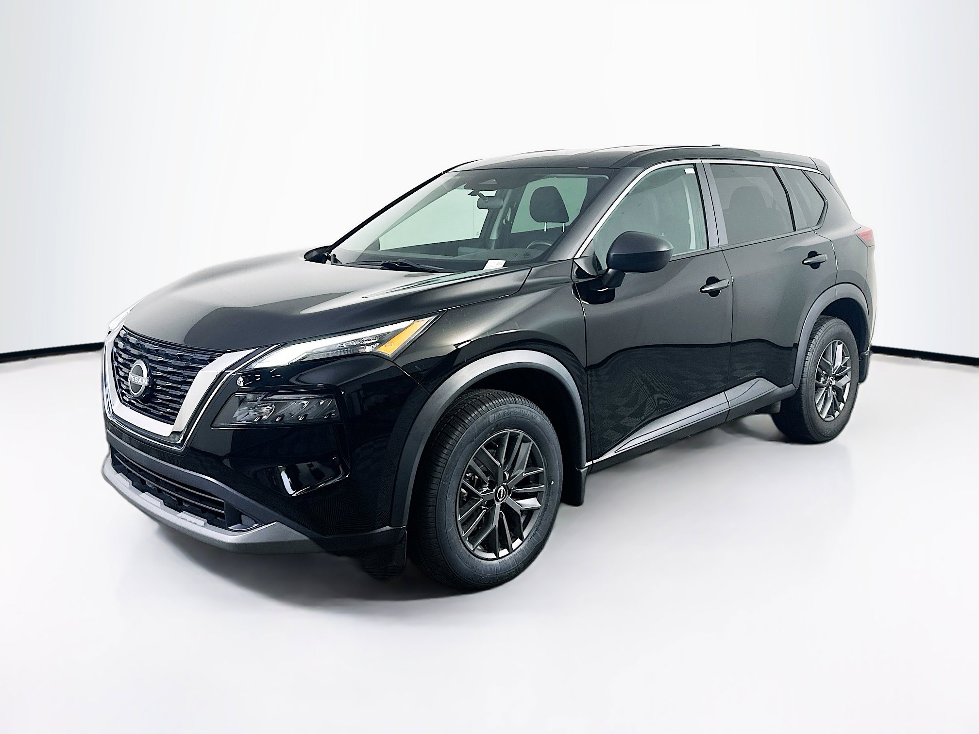 Used 2023 Nissan Rogue S image 3