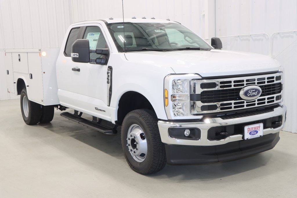 New 2025 Ford F350 XL w/ XL Chrome Package image 2