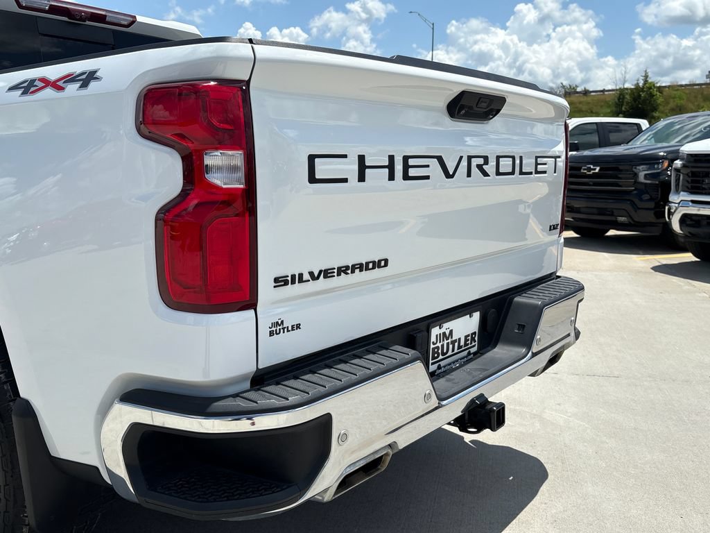 Used 2022 Chevrolet Silverado 1500 LTZ w/ Technology Package AWD/4WD image 61