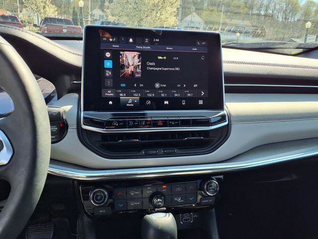 Certified 2023 Jeep Compass Limited image 20