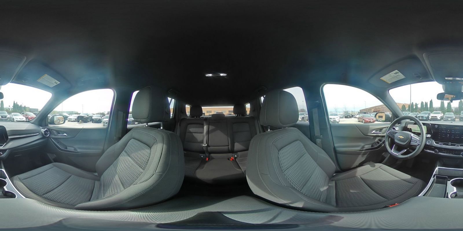 Used 2025 Chevrolet Equinox LT FWD image 43