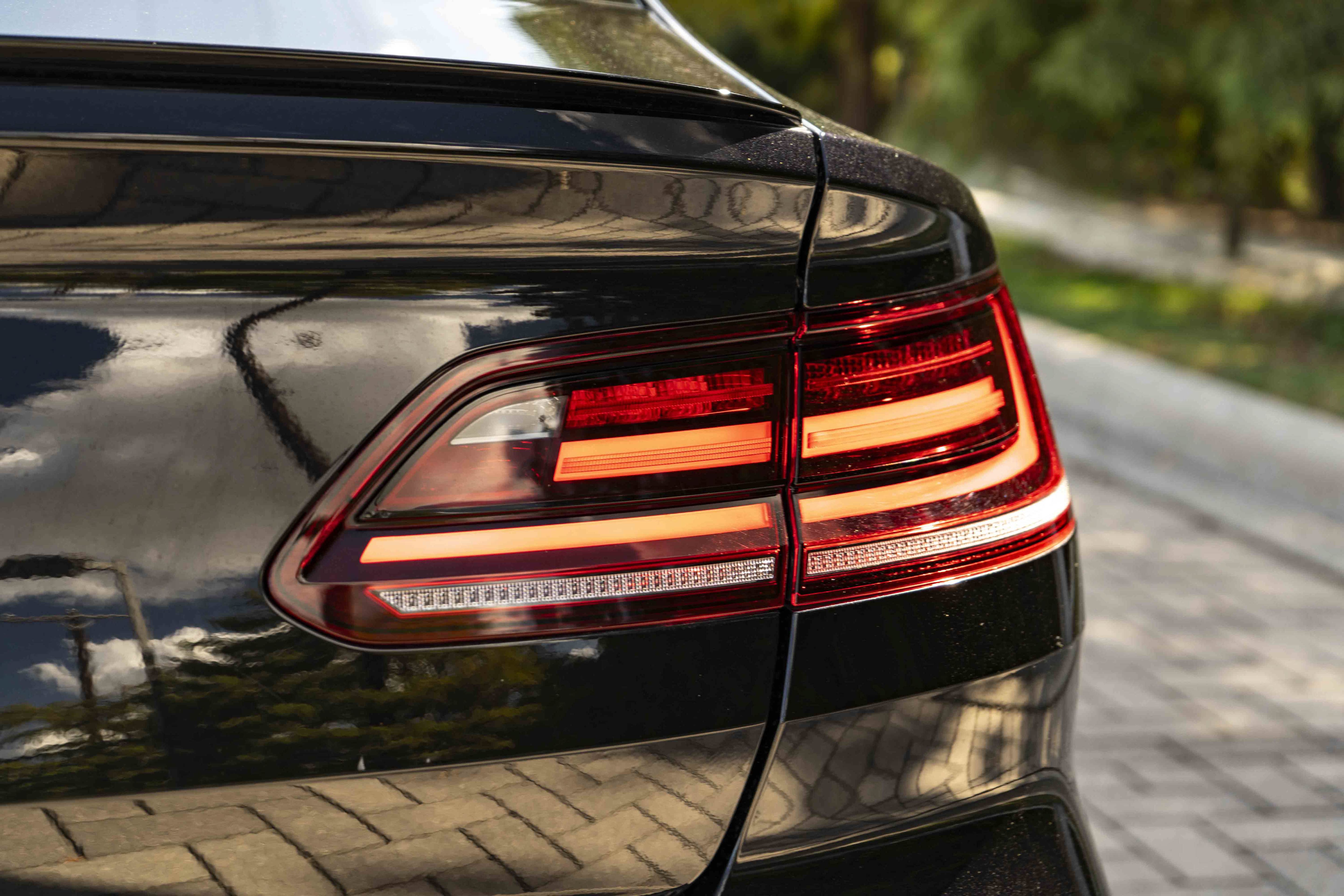 Certified 2021 Volkswagen Arteon SE w/ Arteon MDO Package FWD image 12