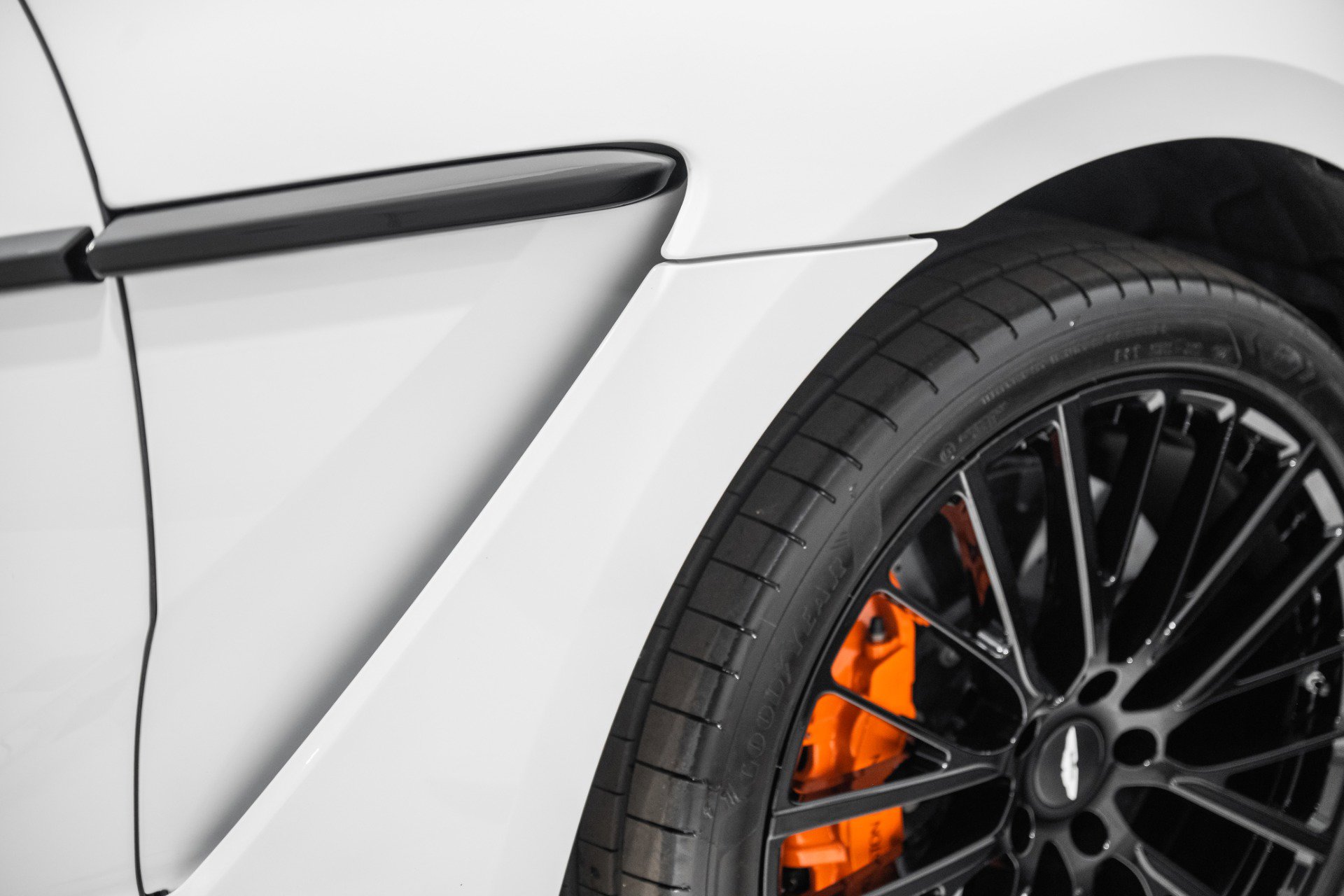 Used 2023 Aston Martin DBX 707 AWD/4WD image 9