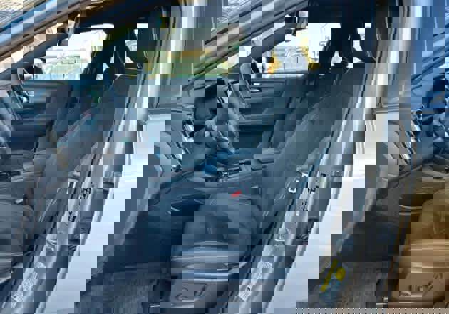 Used 2023 Volvo XC40 Recharge Ultimate image 2