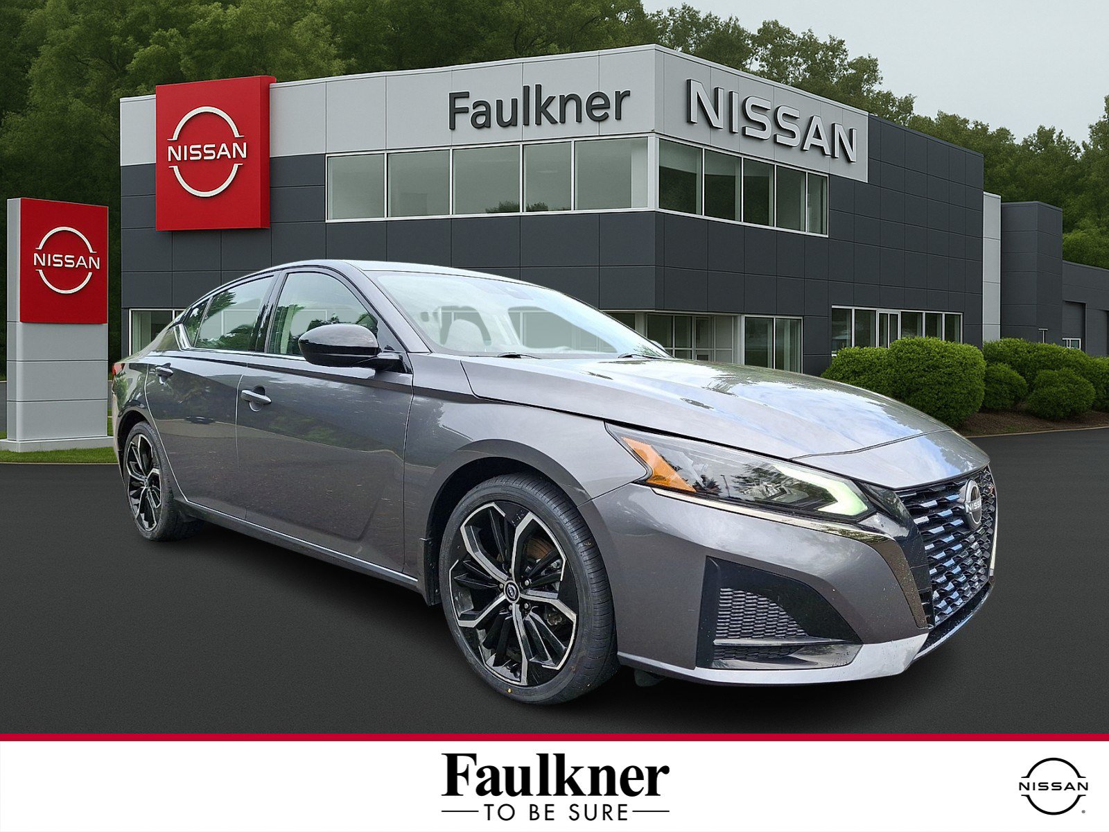 Certified 2024 Nissan Altima 2.5 SR w/ SR Premium Package FWD image 1