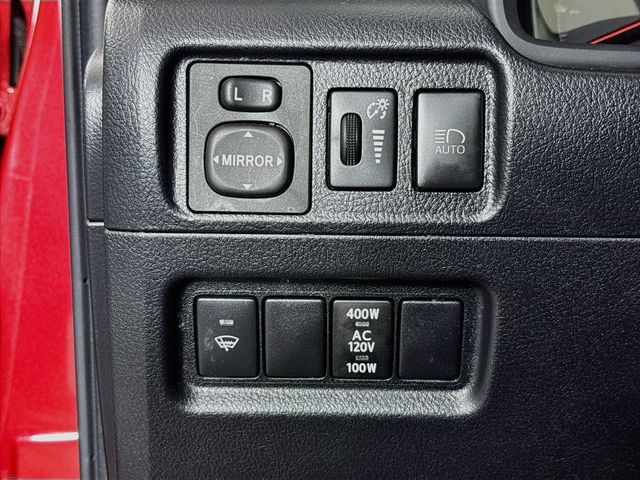 Used 2020 Toyota 4Runner SR5 AWD/4WD image 11