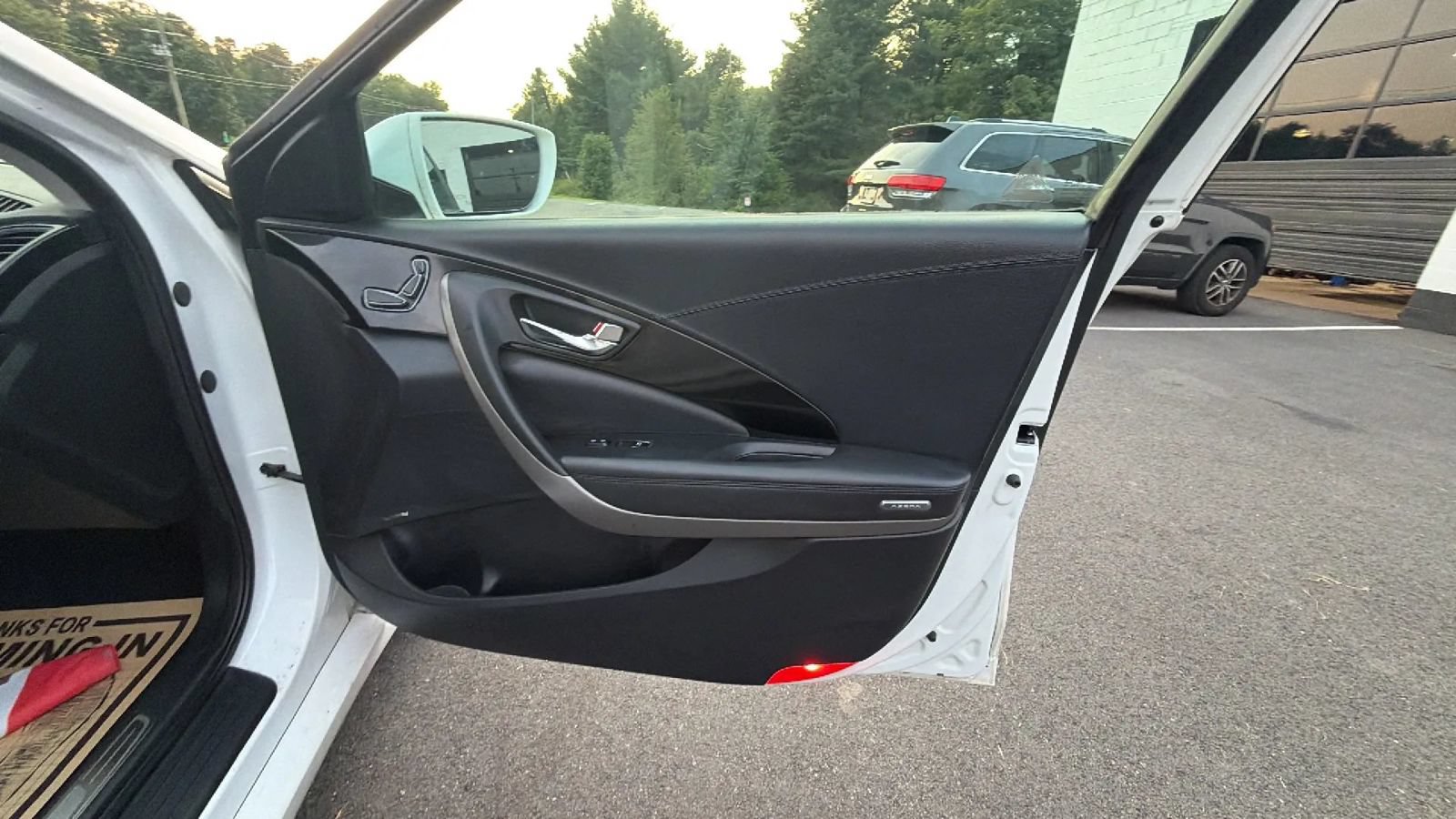 Used 2017 Hyundai Azera FWD image 57