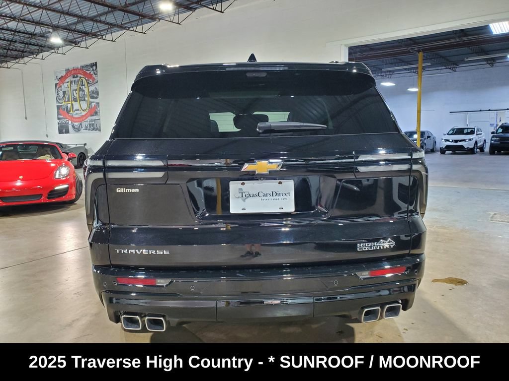 Used 2025 Chevrolet Traverse High Country FWD image 11