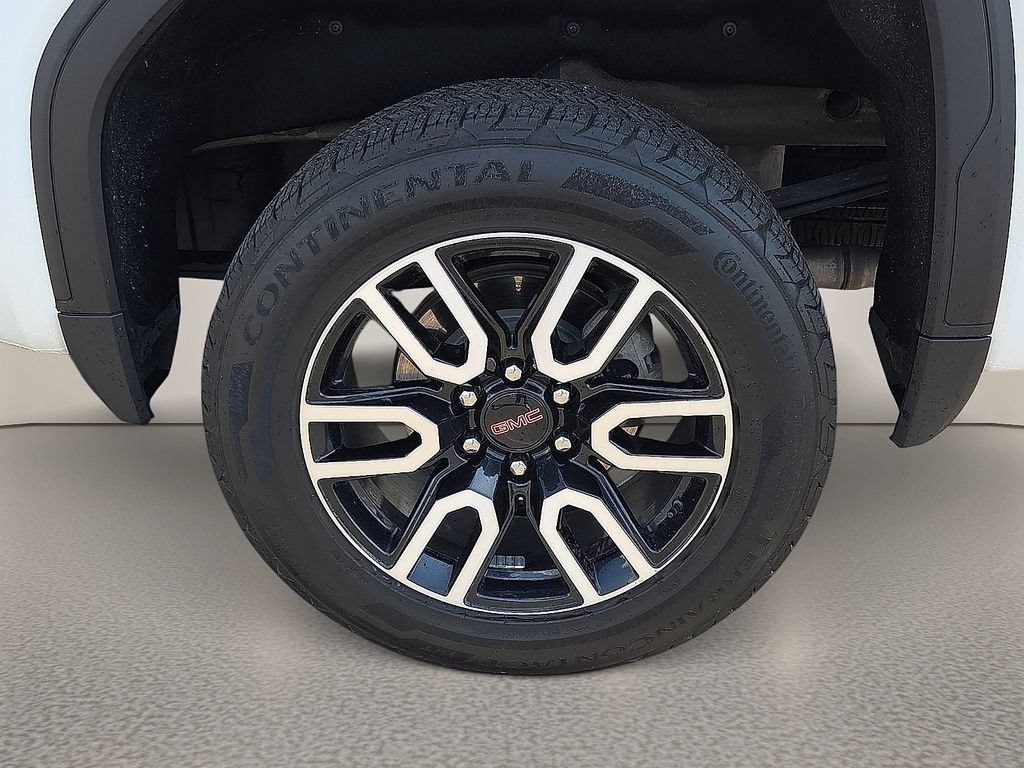Used 2023 GMC Sierra 1500 AT4 w/ AT4 Premium Package AWD/4WD image 8