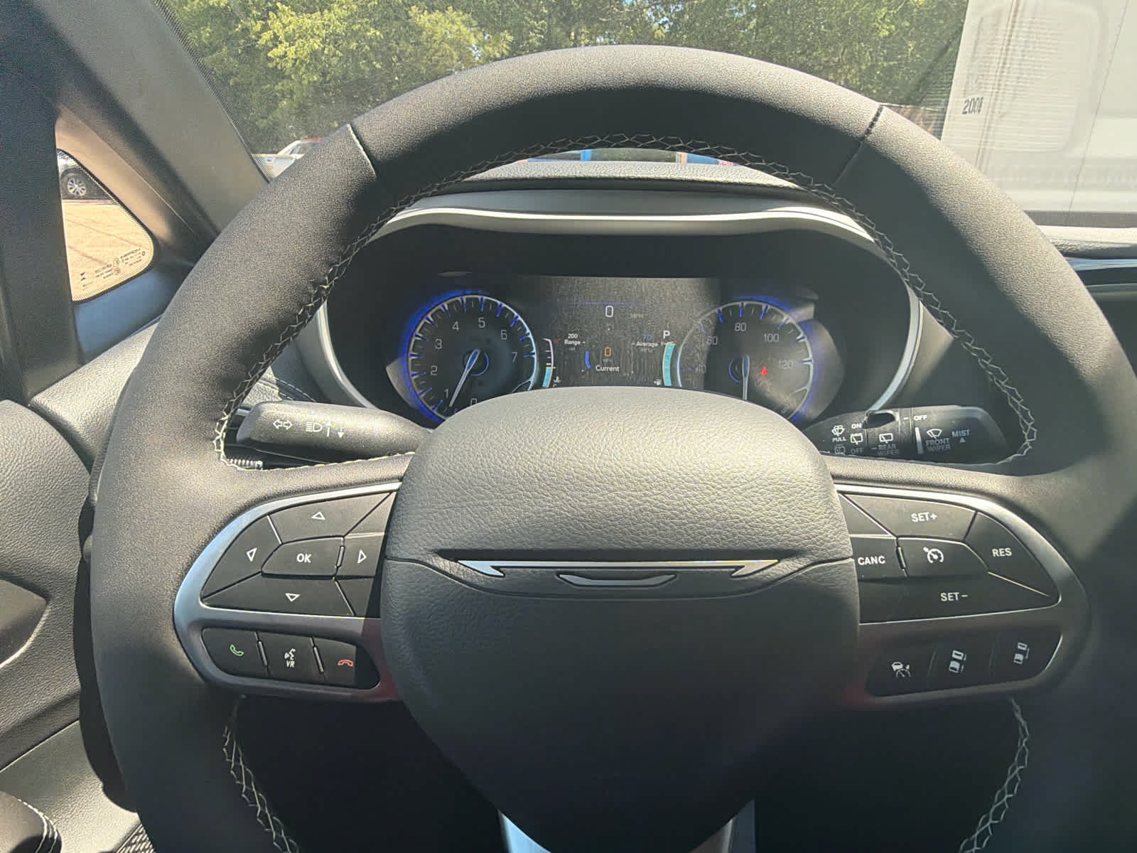 New 2027 Chrysler Pacifica Select w/ Family Tech Group FWD image 21