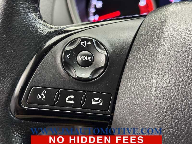 Used 2022 Mitsubishi Eclipse Cross SE image 36