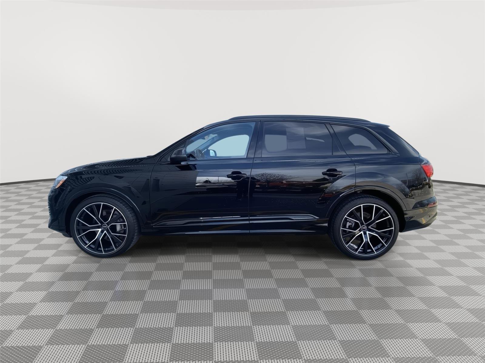 Certified 2025 Audi Q7 3.0T Premium Plus w/ Premium Plus Package AWD/4WD image 2