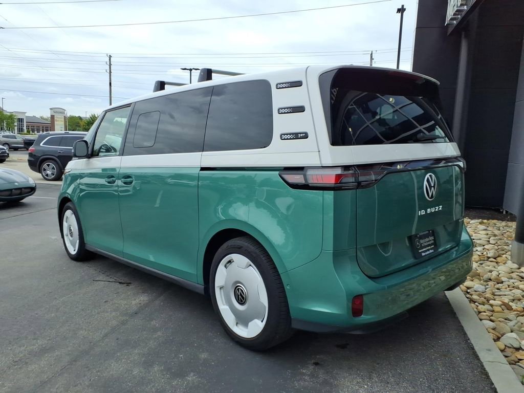 Used 2025 Volkswagen ID. Buzz 1st Edition AWD/4WD image 4