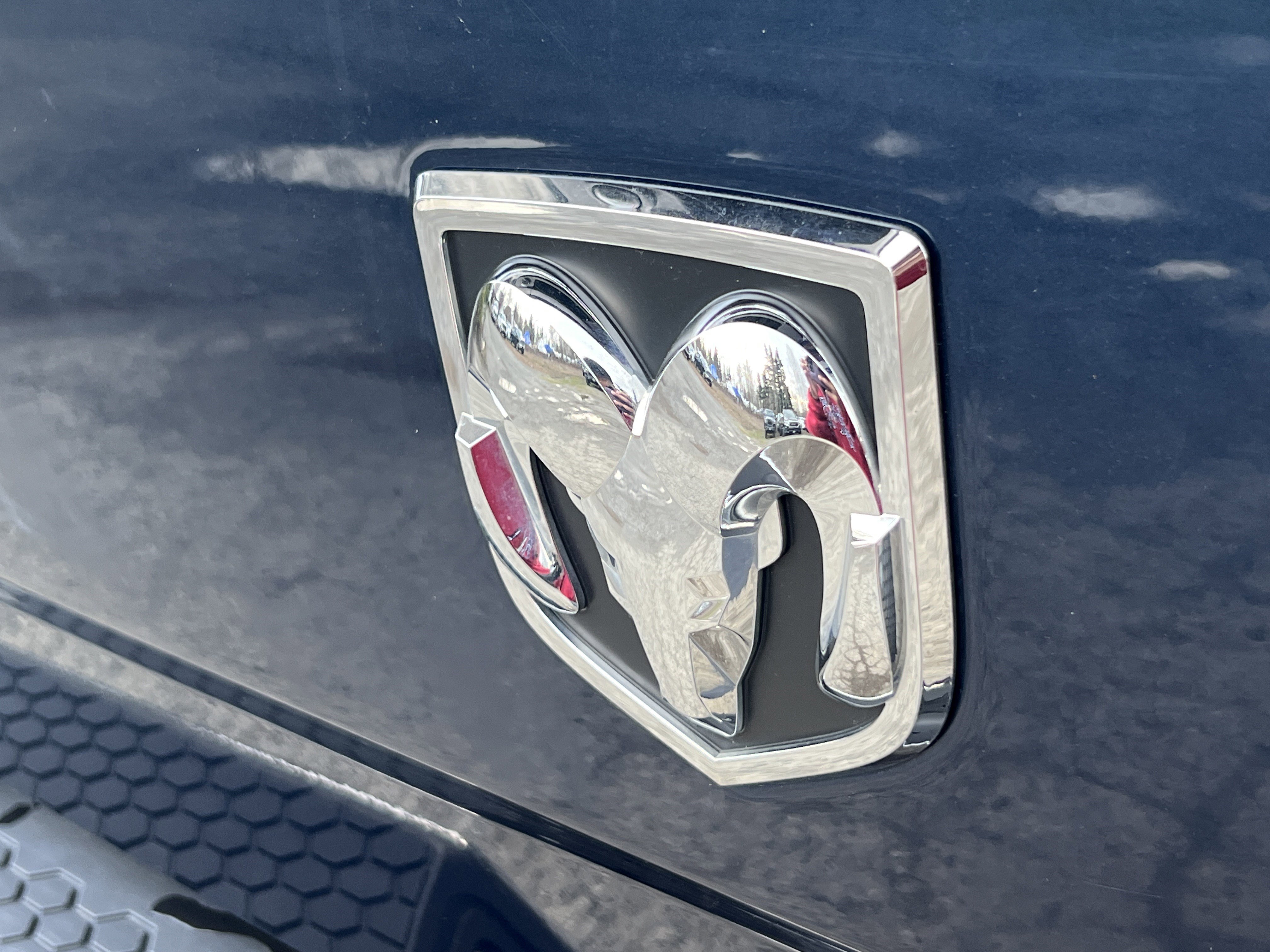 Used 2023 RAM 1500 Classic SLT image 8
