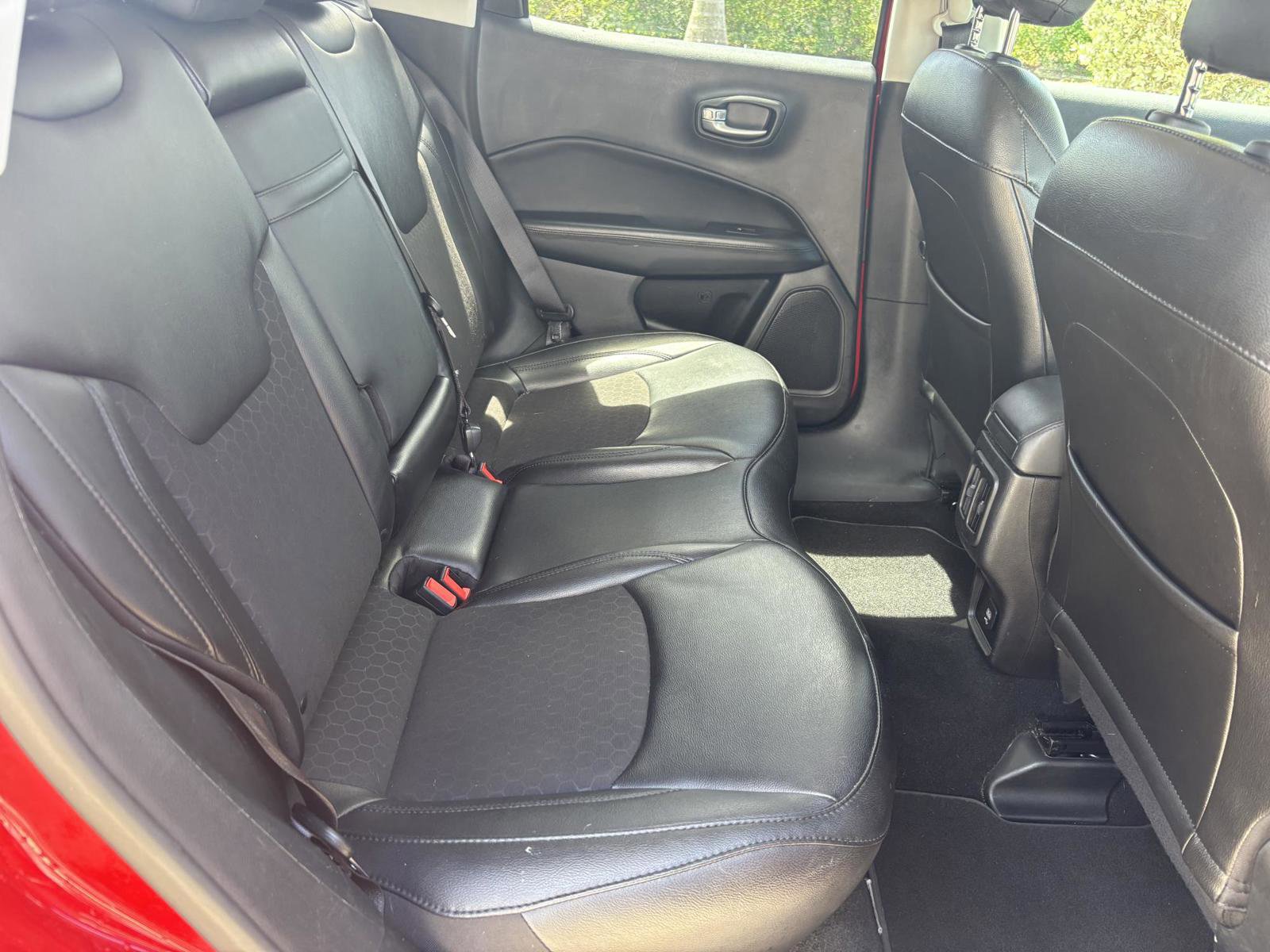 Used 2020 Jeep Compass Latitude FWD image 14