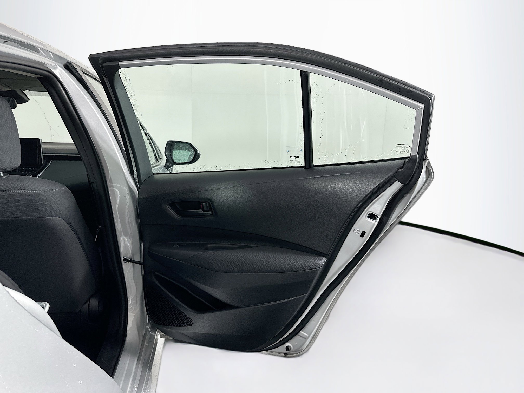 Used 2024 Toyota Corolla LE image 28