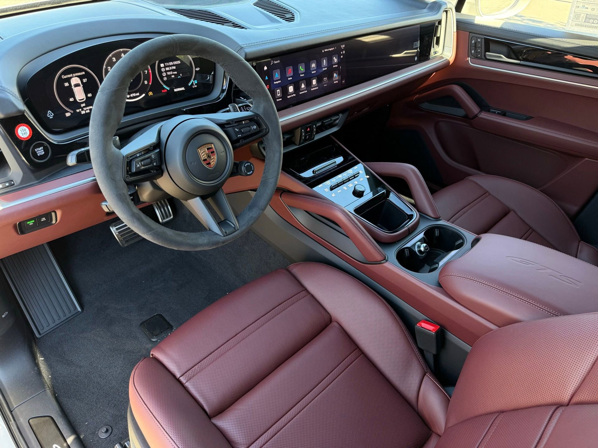 New 2026 Porsche Cayenne GTS AWD/4WD image 4