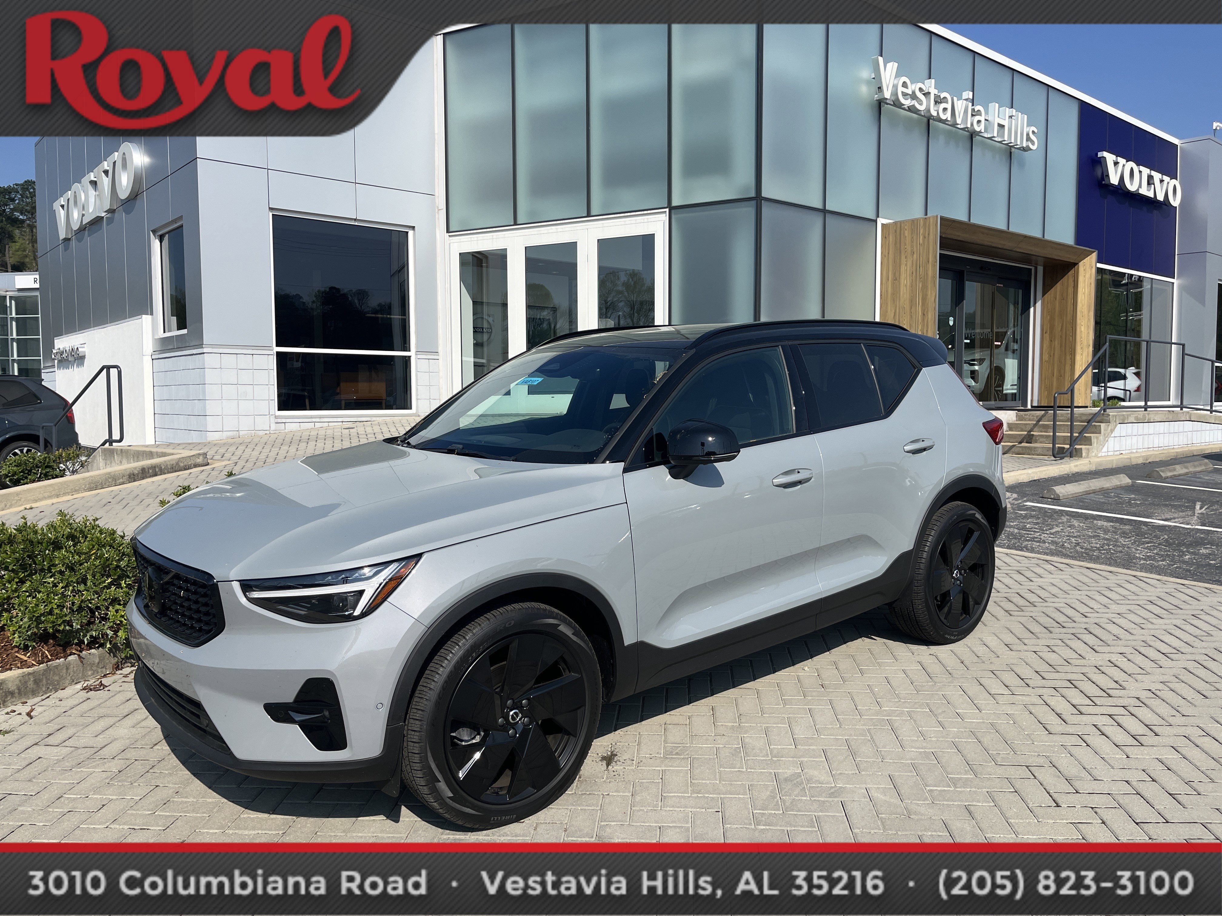 New 2026 Volvo XC40 B5 Ultra w/ Protection Package Premier