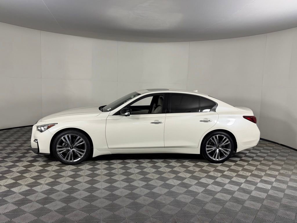 Used 2023 INFINITI Q50 Sensory image 8