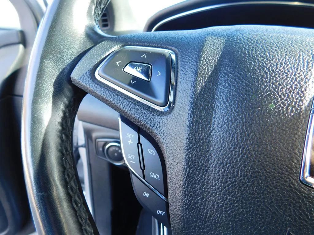 Used 2018 Lincoln MKC Reserve w/ Lincoln MKC Climate Package image 24