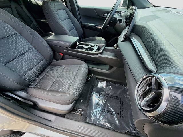 Used 2026 Chevrolet Equinox LT FWD image 14