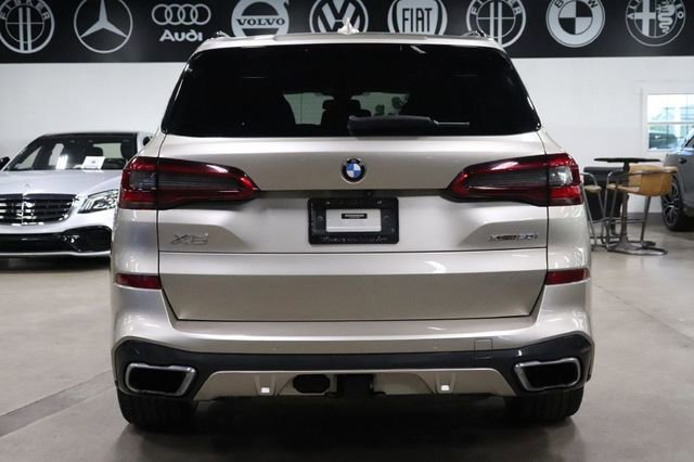 Used 2019 BMW X5 xDrive50i w/ M Sport Package image 4