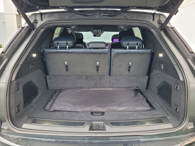 New 2025 Cadillac Escalade IQ Sport 2 w/ LPO, ONYX Package image 26