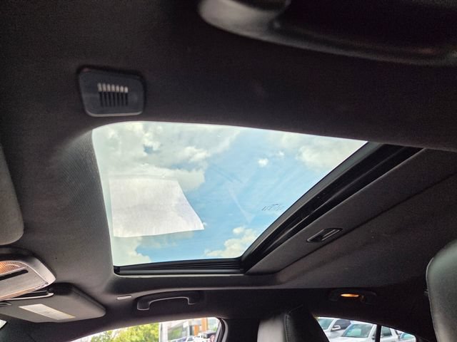 Used 2022 Dodge Charger SXT w/ Leather Interior Group RWD image 18