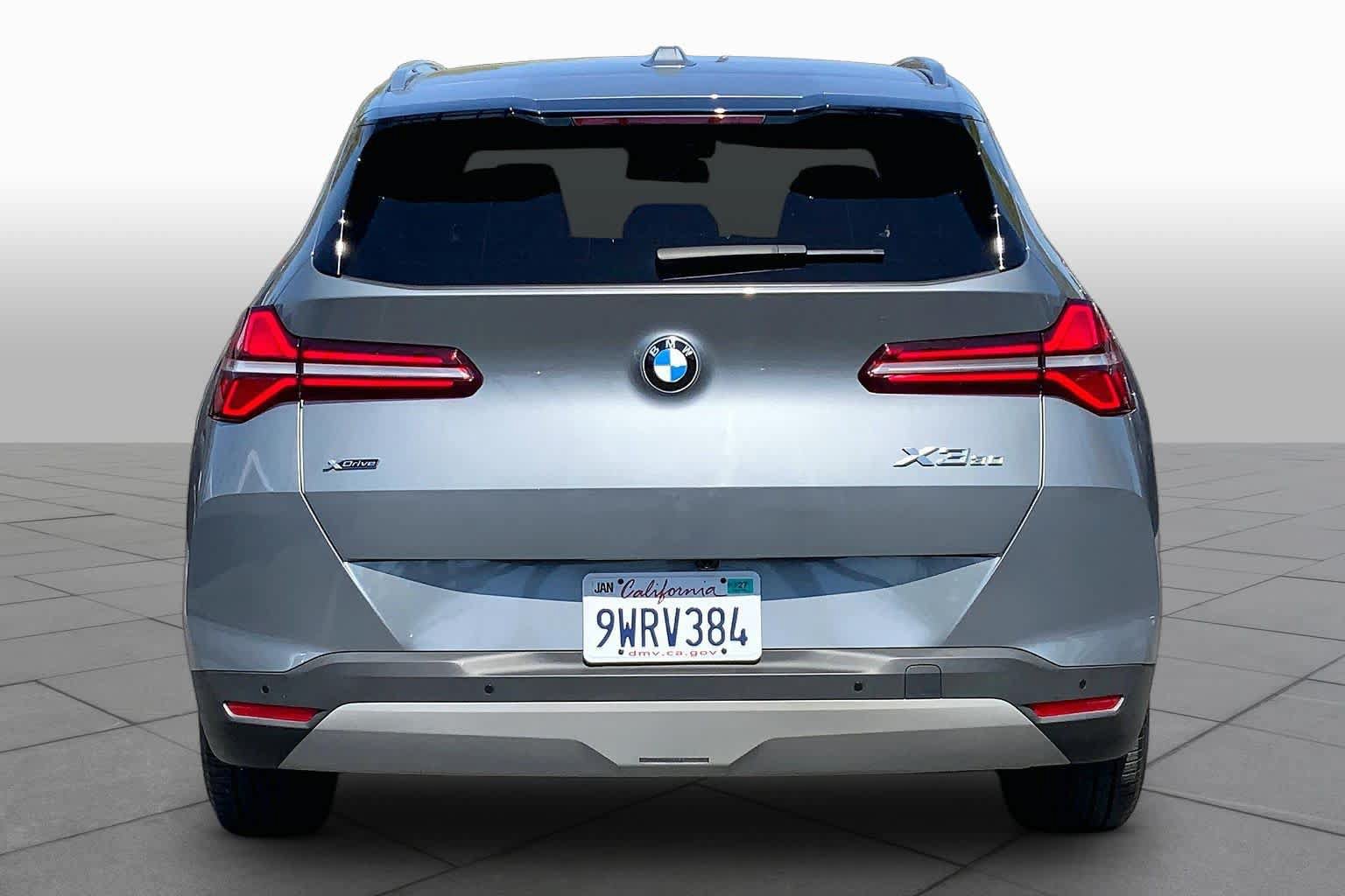 Used 2025 BMW X3 xDrive30i AWD/4WD image 4