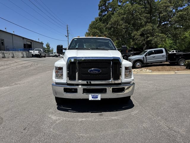 New 2026 Ford F650 2WD SuperCab Super Duty image 3