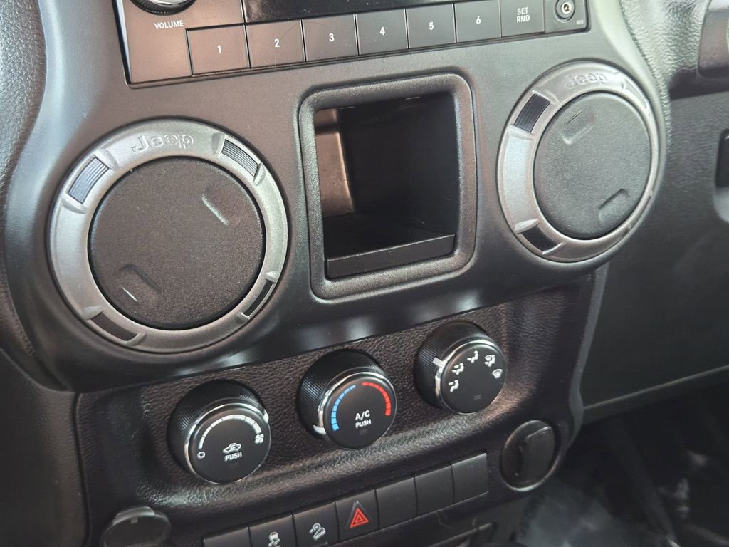 Used 2016 Jeep Wrangler Unlimited Sport image 20