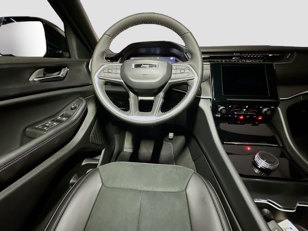 New 2025 Jeep Grand Cherokee 4WD image 27